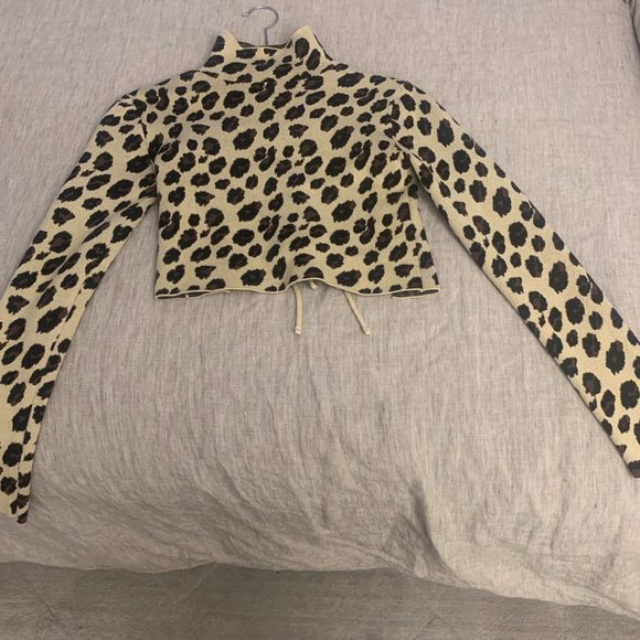Zara Cropped Sweater - Picture 1 of 2
